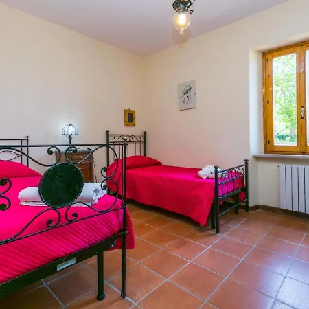 Nyaraló Podere Santa Lucia By Interhome Volterra